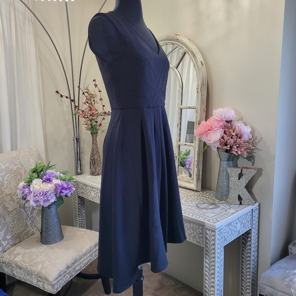 🍒LIKE NEW🍒 WHBM BLACK DRESS - Picture 4 of 6